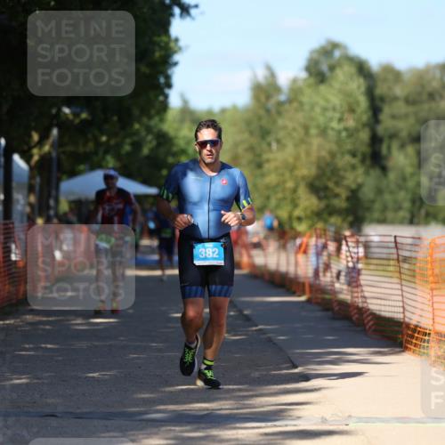 07.09.2025 - 19. Norderstedt Triathlon Michael Strokosch http://msf.ph/oto/8810887 07.09.2025 15:19:45 Laufen 382, 959 meine-sportfotos.de