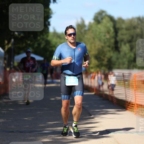 07.09.2025 - 19. Norderstedt Triathlon Michael Strokosch http://msf.ph/oto/8810905 07.09.2025 15:19:46 Laufen 382, 959 meine-sportfotos.de