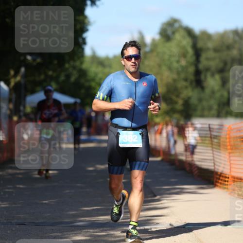 07.09.2025 - 19. Norderstedt Triathlon Michael Strokosch http://msf.ph/oto/8810910 07.09.2025 15:19:47 Laufen 382, 959 meine-sportfotos.de