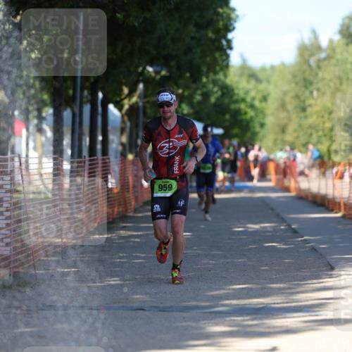 07.09.2025 - 19. Norderstedt Triathlon Michael Strokosch http://msf.ph/oto/8810913 07.09.2025 15:19:49 Laufen 382, 959 meine-sportfotos.de