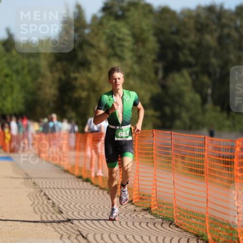 07.09.2025 - 19. Norderstedt Triathlon Michael Strokosch http://msf.ph/oto/8810915 07.09.2025 10:41:32 Laufen 655, 663 meine-sportfotos.de