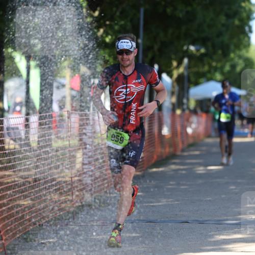 07.09.2025 - 19. Norderstedt Triathlon Michael Strokosch http://msf.ph/oto/8810935 07.09.2025 15:19:50 Laufen 382, 959 meine-sportfotos.de