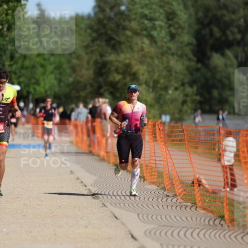 07.09.2025 - 19. Norderstedt Triathlon Michael Strokosch http://msf.ph/oto/8810939 07.09.2025 11:39:50 Laufen 199, 1335 meine-sportfotos.de