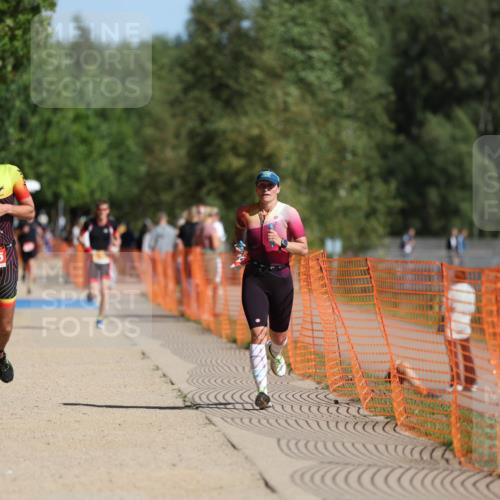 07.09.2025 - 19. Norderstedt Triathlon Michael Strokosch http://msf.ph/oto/8810946 07.09.2025 11:39:50 Laufen 199, 1335 meine-sportfotos.de