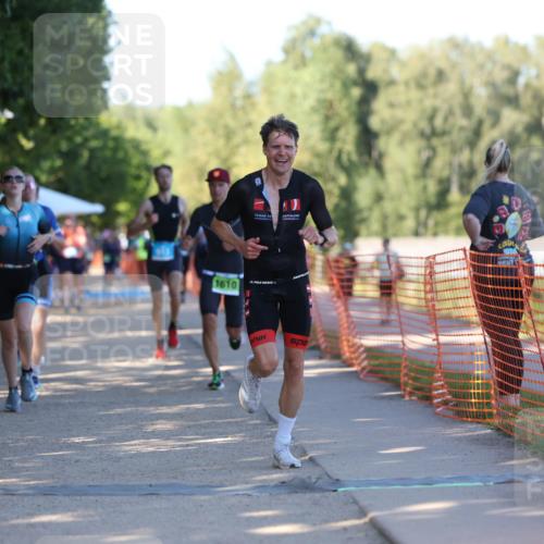 07.09.2025 - 19. Norderstedt Triathlon Michael Strokosch http://msf.ph/oto/8810970 07.09.2025 16:16:50 Laufen 480, 520, 913, 1068, 1105, 1504, 1610 meine-sportfotos.de