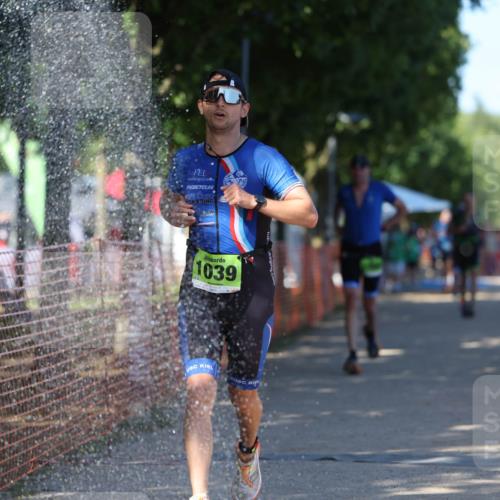 07.09.2025 - 19. Norderstedt Triathlon Michael Strokosch http://msf.ph/oto/8810984 07.09.2025 15:19:55 Laufen 959, 1009 meine-sportfotos.de