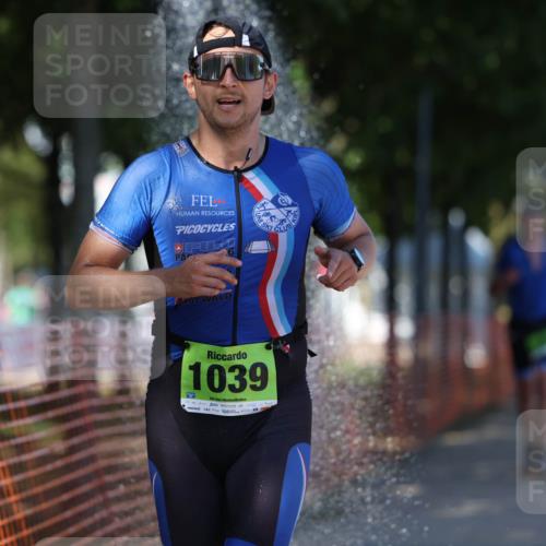 07.09.2025 - 19. Norderstedt Triathlon Michael Strokosch http://msf.ph/oto/8811002 07.09.2025 15:19:56 Laufen 900, 1009 meine-sportfotos.de