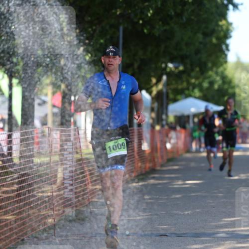 07.09.2025 - 19. Norderstedt Triathlon Michael Strokosch http://msf.ph/oto/8811009 07.09.2025 15:19:58 Laufen 900, 971, 1002, 1009 meine-sportfotos.de