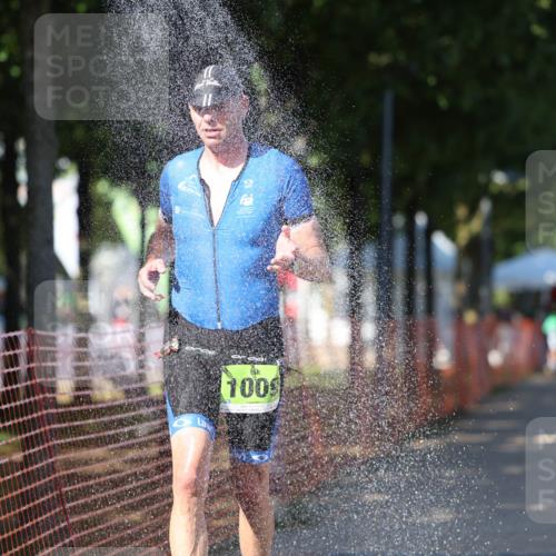 07.09.2025 - 19. Norderstedt Triathlon Michael Strokosch http://msf.ph/oto/8811026 07.09.2025 15:19:59 Laufen 900, 971, 1002, 1009 meine-sportfotos.de