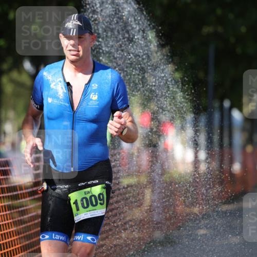 07.09.2025 - 19. Norderstedt Triathlon Michael Strokosch http://msf.ph/oto/8811038 07.09.2025 15:19:59 Laufen 900, 971, 1002, 1009 meine-sportfotos.de