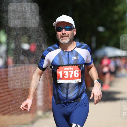 07.09.2025 - 19. Norderstedt Triathlon Michael Strokosch http://msf.ph/oto/8811040 07.09.2025 13:27:12 Laufen 295, 1376 meine-sportfotos.de