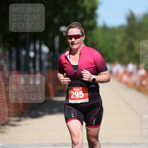 07.09.2025 - 19. Norderstedt Triathlon Michael Strokosch http://msf.ph/oto/8811073 07.09.2025 13:27:21 Laufen 295, 346 meine-sportfotos.de