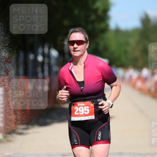 07.09.2025 - 19. Norderstedt Triathlon Michael Strokosch http://msf.ph/oto/8811079 07.09.2025 13:27:21 Laufen 295, 346 meine-sportfotos.de