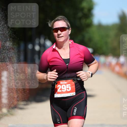 07.09.2025 - 19. Norderstedt Triathlon Michael Strokosch http://msf.ph/oto/8811086 07.09.2025 13:27:21 Laufen 295, 346 meine-sportfotos.de