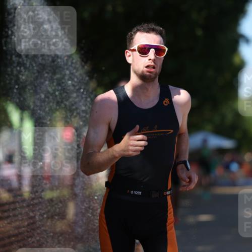 07.09.2025 - 19. Norderstedt Triathlon Michael Strokosch http://msf.ph/oto/8811089 07.09.2025 15:20:07 Laufen 900, 971, 1002, 1408 meine-sportfotos.de