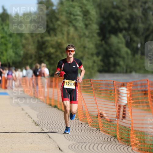 07.09.2025 - 19. Norderstedt Triathlon Michael Strokosch http://msf.ph/oto/8811091 07.09.2025 11:39:58 Laufen 199, 1207, 1335 meine-sportfotos.de