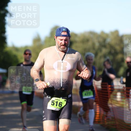 07.09.2025 - 19. Norderstedt Triathlon Michael Strokosch http://msf.ph/oto/8811112 07.09.2025 16:17:19 Laufen 390, 477, 512, 516, 542 meine-sportfotos.de