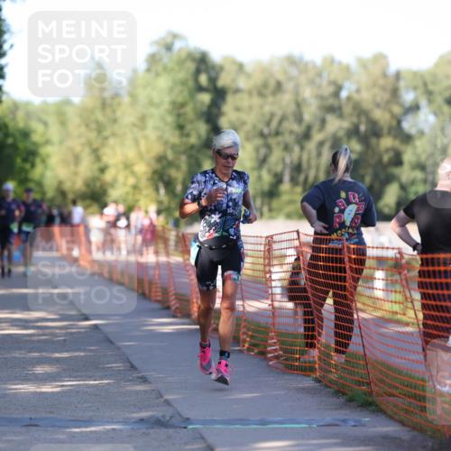 07.09.2025 - 19. Norderstedt Triathlon Michael Strokosch http://msf.ph/oto/8811137 07.09.2025 16:17:37 Laufen 909, 1439, 1492 meine-sportfotos.de
