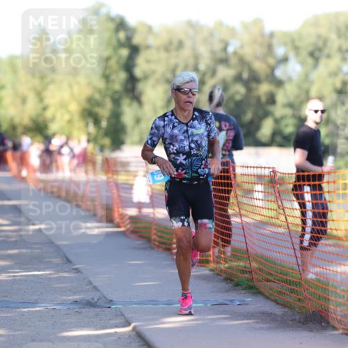 07.09.2025 - 19. Norderstedt Triathlon Michael Strokosch http://msf.ph/oto/8811159 07.09.2025 16:17:38 Laufen 1439, 1492 meine-sportfotos.de