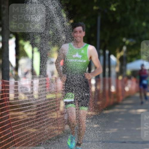07.09.2025 - 19. Norderstedt Triathlon Michael Strokosch http://msf.ph/oto/8811167 07.09.2025 15:20:16 Laufen 908, 1456 meine-sportfotos.de