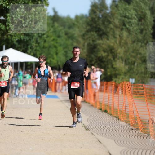 07.09.2025 - 19. Norderstedt Triathlon Michael Strokosch http://msf.ph/oto/8811191 07.09.2025 11:40:07 Laufen 196, 1171, 1323 meine-sportfotos.de