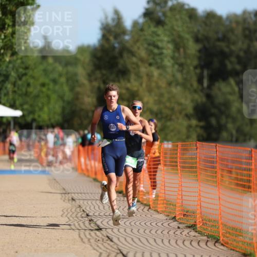 07.09.2025 - 19. Norderstedt Triathlon Michael Strokosch http://msf.ph/oto/8811221 07.09.2025 10:41:45 Laufen 657, 673, 1132, 1148 meine-sportfotos.de