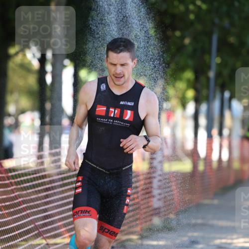 07.09.2025 - 19. Norderstedt Triathlon Michael Strokosch http://msf.ph/oto/8811296 07.09.2025 16:17:54 Laufen 397, 502, 515, 524, 535, 1076, 1450, 1625 meine-sportfotos.de