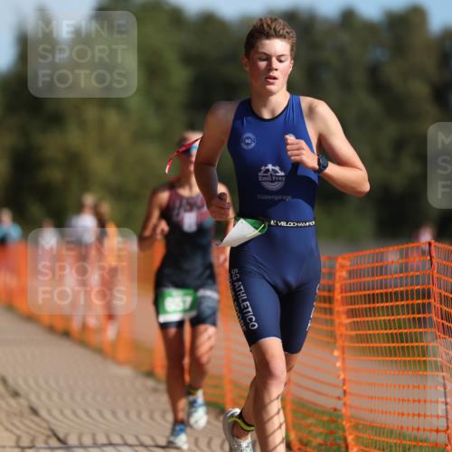 07.09.2025 - 19. Norderstedt Triathlon Michael Strokosch http://msf.ph/oto/8811301 07.09.2025 10:41:47 Laufen 657, 673, 1148 meine-sportfotos.de