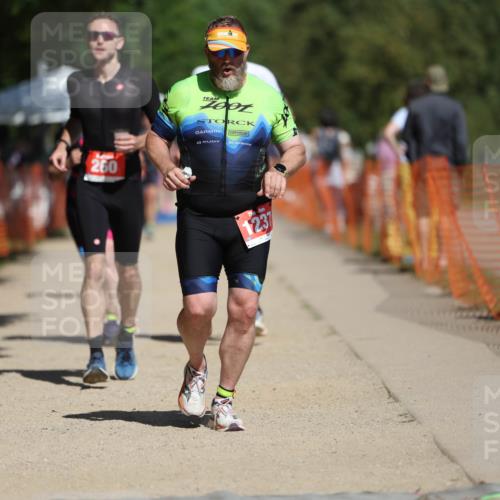 07.09.2025 - 19. Norderstedt Triathlon Michael Strokosch http://msf.ph/oto/8811304 07.09.2025 12:49:48 Laufen 137, 167, 207, 260, 721, 1237 meine-sportfotos.de