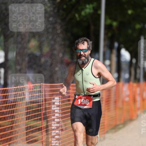 07.09.2025 - 19. Norderstedt Triathlon Michael Strokosch http://msf.ph/oto/8811305 07.09.2025 11:40:12 Laufen 196, 1171, 1323 meine-sportfotos.de