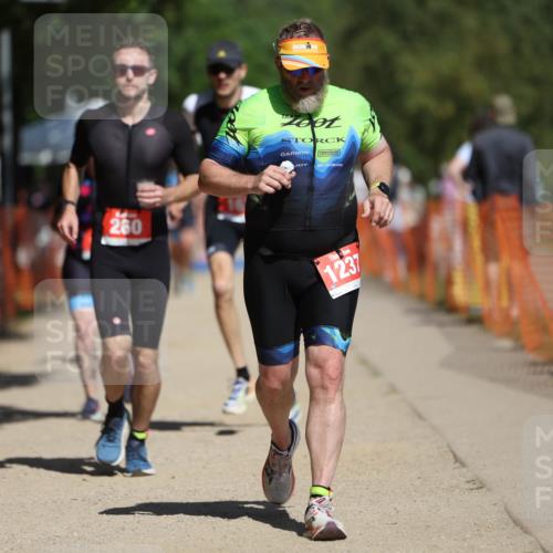 07.09.2025 - 19. Norderstedt Triathlon Michael Strokosch http://msf.ph/oto/8811319 07.09.2025 12:49:49 Laufen 137, 167, 207, 260, 721, 1237 meine-sportfotos.de