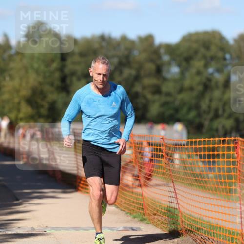07.09.2025 - 19. Norderstedt Triathlon Michael Strokosch http://msf.ph/oto/8811321 07.09.2025 15:20:37 Laufen 373 meine-sportfotos.de