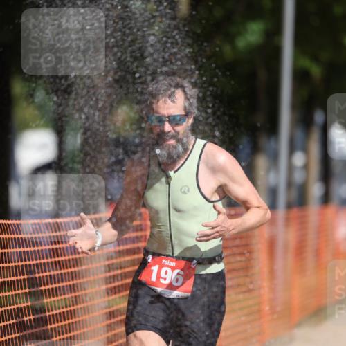 07.09.2025 - 19. Norderstedt Triathlon Michael Strokosch http://msf.ph/oto/8811326 07.09.2025 11:40:12 Laufen 196, 1171, 1323 meine-sportfotos.de