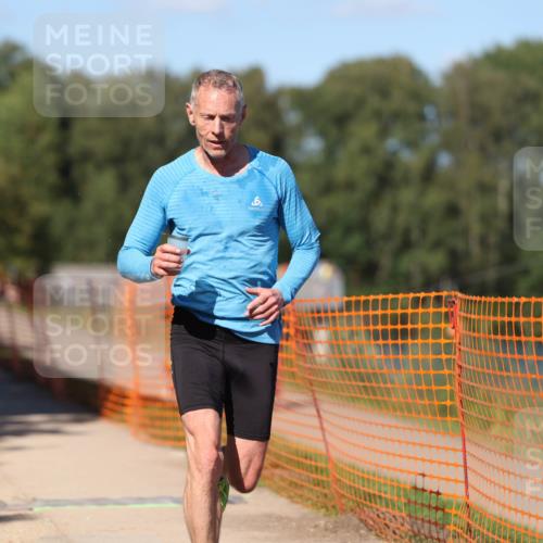 07.09.2025 - 19. Norderstedt Triathlon Michael Strokosch http://msf.ph/oto/8811333 07.09.2025 15:20:37 Laufen 373 meine-sportfotos.de
