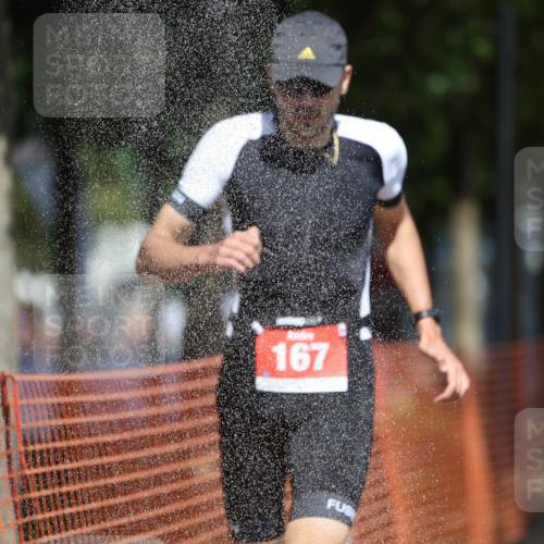 07.09.2025 - 19. Norderstedt Triathlon Michael Strokosch http://msf.ph/oto/8811363 07.09.2025 12:49:51 Laufen 137, 167, 260, 721, 1237 meine-sportfotos.de