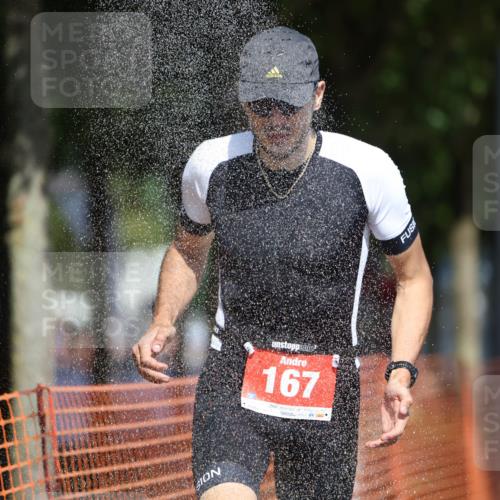 07.09.2025 - 19. Norderstedt Triathlon Michael Strokosch http://msf.ph/oto/8811369 07.09.2025 12:49:51 Laufen 137, 167, 260, 721, 1237 meine-sportfotos.de