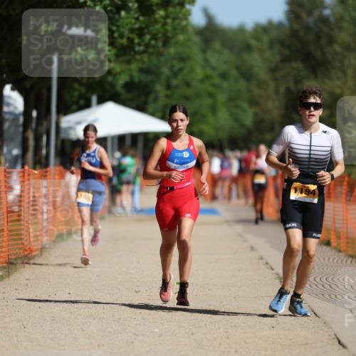 07.09.2025 - 19. Norderstedt Triathlon Michael Strokosch http://msf.ph/oto/8811376 07.09.2025 11:40:24 Laufen 1185, 1189, 1194 meine-sportfotos.de