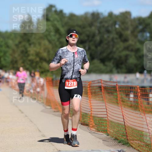 07.09.2025 - 19. Norderstedt Triathlon Michael Strokosch http://msf.ph/oto/8811379 07.09.2025 13:28:01 Laufen 262, 1264, 1271, 1295 meine-sportfotos.de