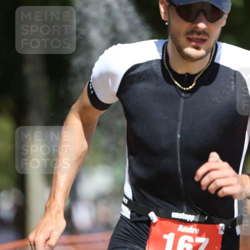 07.09.2025 - 19. Norderstedt Triathlon Michael Strokosch http://msf.ph/oto/8811392 07.09.2025 12:49:52 Laufen 137, 167, 260, 721, 1237 meine-sportfotos.de
