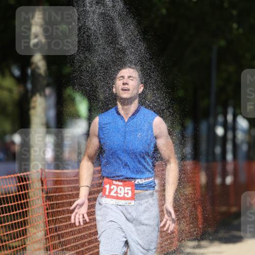 07.09.2025 - 19. Norderstedt Triathlon Michael Strokosch http://msf.ph/oto/8811466 07.09.2025 13:28:09 Laufen 336, 1295 meine-sportfotos.de