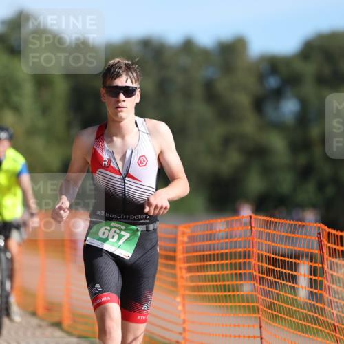 07.09.2025 - 19. Norderstedt Triathlon Michael Strokosch http://msf.ph/oto/8811473 07.09.2025 10:42:02 Laufen 667 meine-sportfotos.de