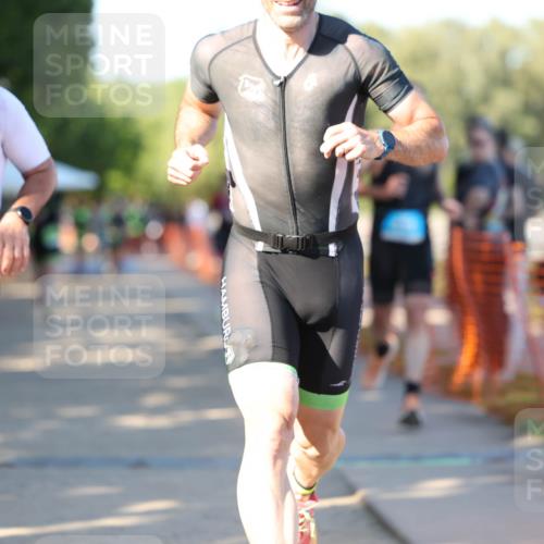 07.09.2025 - 19. Norderstedt Triathlon Michael Strokosch http://msf.ph/oto/8811488 07.09.2025 16:18:14 Laufen 431, 463, 1060, 1082, 1480, 1554, 1582 meine-sportfotos.de