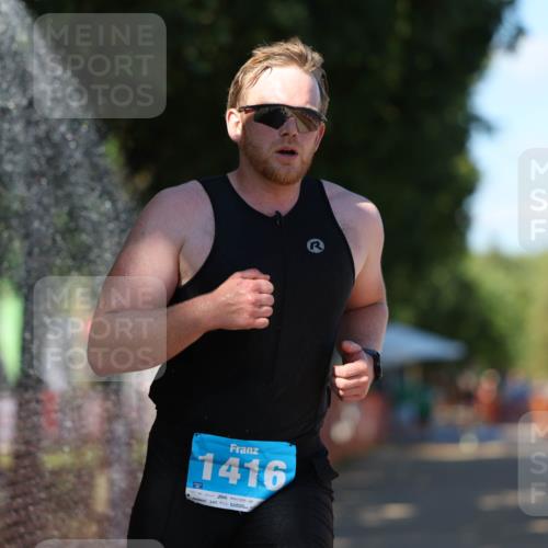07.09.2025 - 19. Norderstedt Triathlon Michael Strokosch http://msf.ph/oto/8811535 07.09.2025 15:21:16 Laufen 992, 1416 meine-sportfotos.de