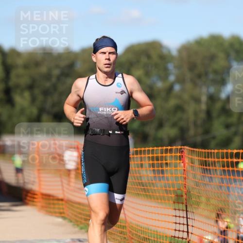 07.09.2025 - 19. Norderstedt Triathlon Michael Strokosch http://msf.ph/oto/8811583 07.09.2025 15:21:24 Laufen 992 meine-sportfotos.de