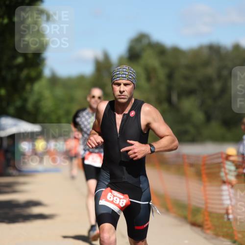 07.09.2025 - 19. Norderstedt Triathlon Michael Strokosch http://msf.ph/oto/8811587 07.09.2025 13:28:21 Laufen 230, 698 meine-sportfotos.de