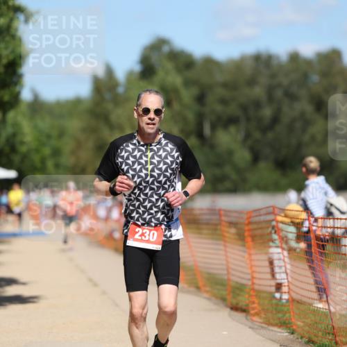 07.09.2025 - 19. Norderstedt Triathlon Michael Strokosch http://msf.ph/oto/8811604 07.09.2025 13:28:22 Laufen 230, 698 meine-sportfotos.de