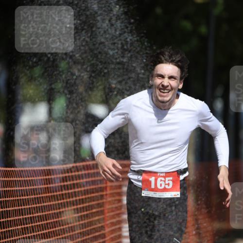 07.09.2025 - 19. Norderstedt Triathlon Michael Strokosch http://msf.ph/oto/8811625 07.09.2025 12:50:10 Laufen 165, 290, 762, 783, 1242, 1286, 1339, 1381 meine-sportfotos.de