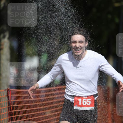 07.09.2025 - 19. Norderstedt Triathlon Michael Strokosch http://msf.ph/oto/8811632 07.09.2025 12:50:10 Laufen 165, 290, 762, 783, 1242, 1286, 1339, 1381 meine-sportfotos.de
