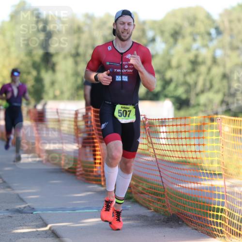 07.09.2025 - 19. Norderstedt Triathlon Michael Strokosch http://msf.ph/oto/8811642 07.09.2025 16:18:48 Laufen 507, 942, 1050, 1100, 1612 meine-sportfotos.de