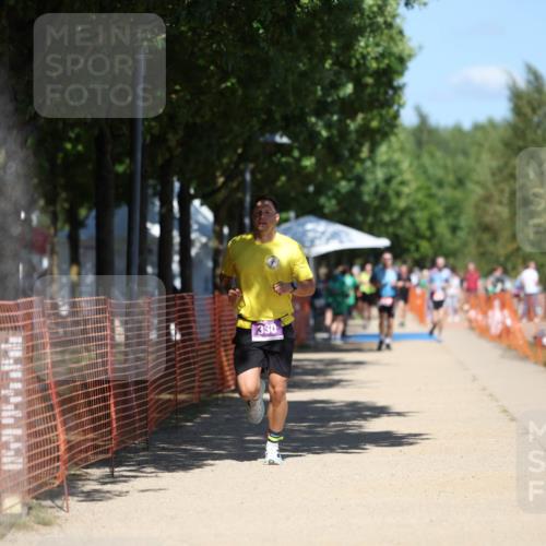 07.09.2025 - 19. Norderstedt Triathlon Michael Strokosch http://msf.ph/oto/8811709 07.09.2025 13:28:37 Laufen 330, 1337 meine-sportfotos.de